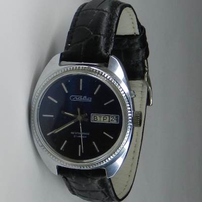Фото для каталог часы Слава синий циферблат хромированный корпус