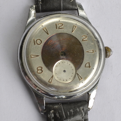 Фото часов Спутник СССР на 17 камнях белый циферблат