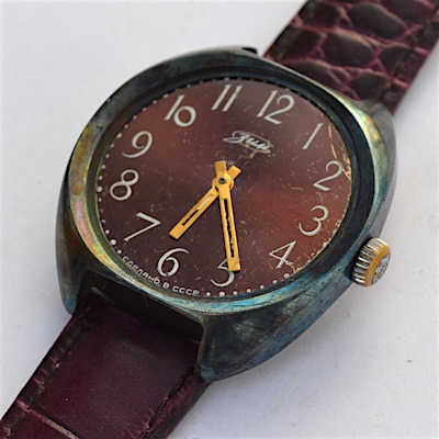 Необычные часы ЗИМ СССР синий корпус циферблат фиолетовый ручная работа