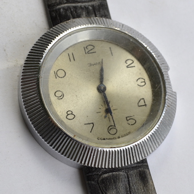 Фото часов чебурашка СССР Зим на 15-ти камнях серебряный циферблат