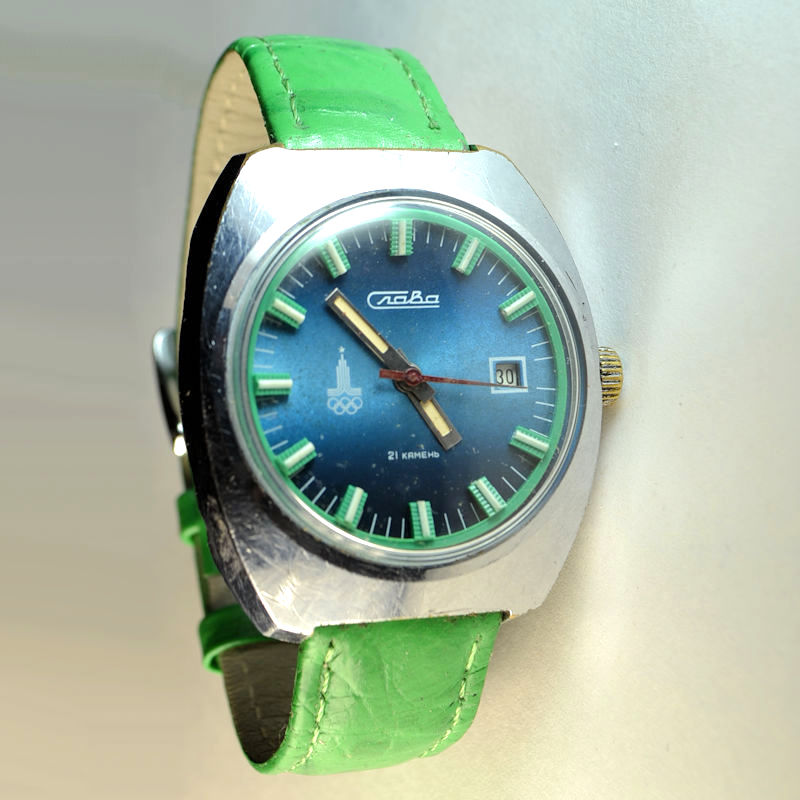 Наручные часы Слава зеленые каталог и стоимость фото