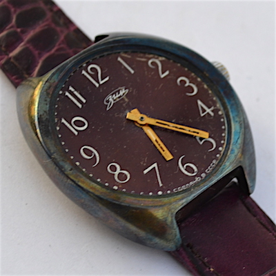 Фото часов ЗИМ СССР синий корпус циферблат фиолетовый