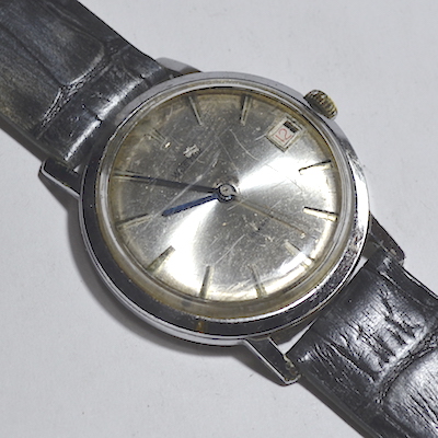 Красивые круглые часы Восток СССР фото для каталога серебряный циферблат