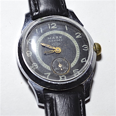 Часы Маяк 16 камней СССР черные