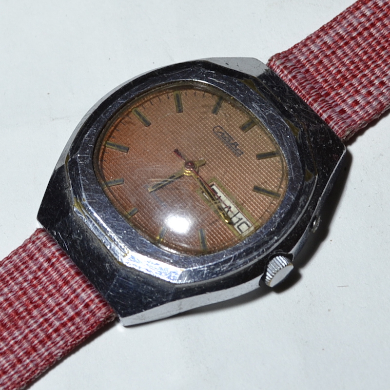 Фото часов Слава СССР 2428 бордовый циферблат хром